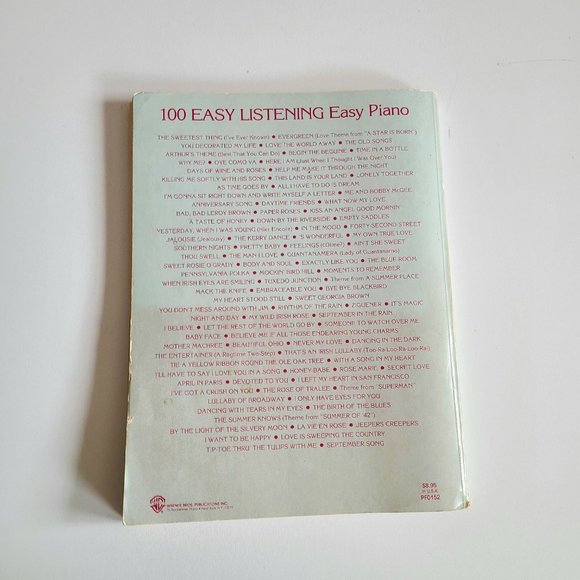 100 easy listening songs for piano. Piano score. - Picture 2 of 9